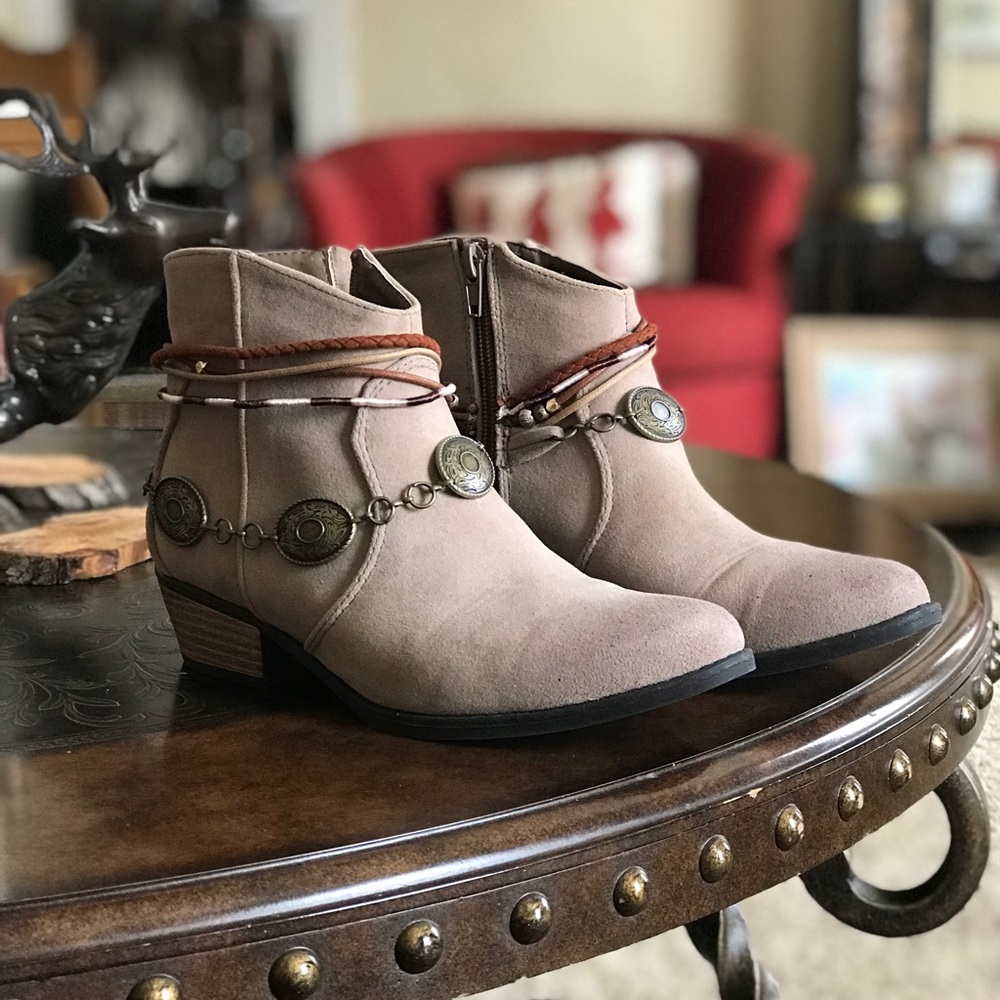 Qupid Boho booties
